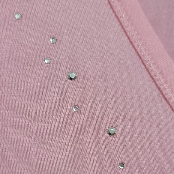 Betsey Johnson Pink Bedazzled V neck T-Shirt Sz Large - Picture 3 of 10